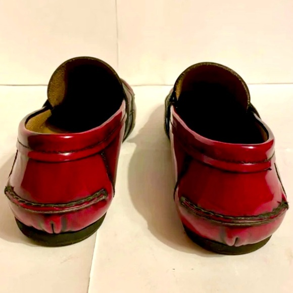 25% PRICE DROP!! $225 (was $295)
GORGEOUS PRADA Loafers - Picture 6 of 14